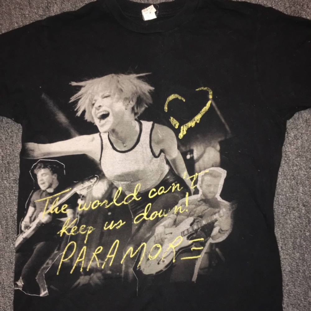 Medium paramore shirt from Spencer’s